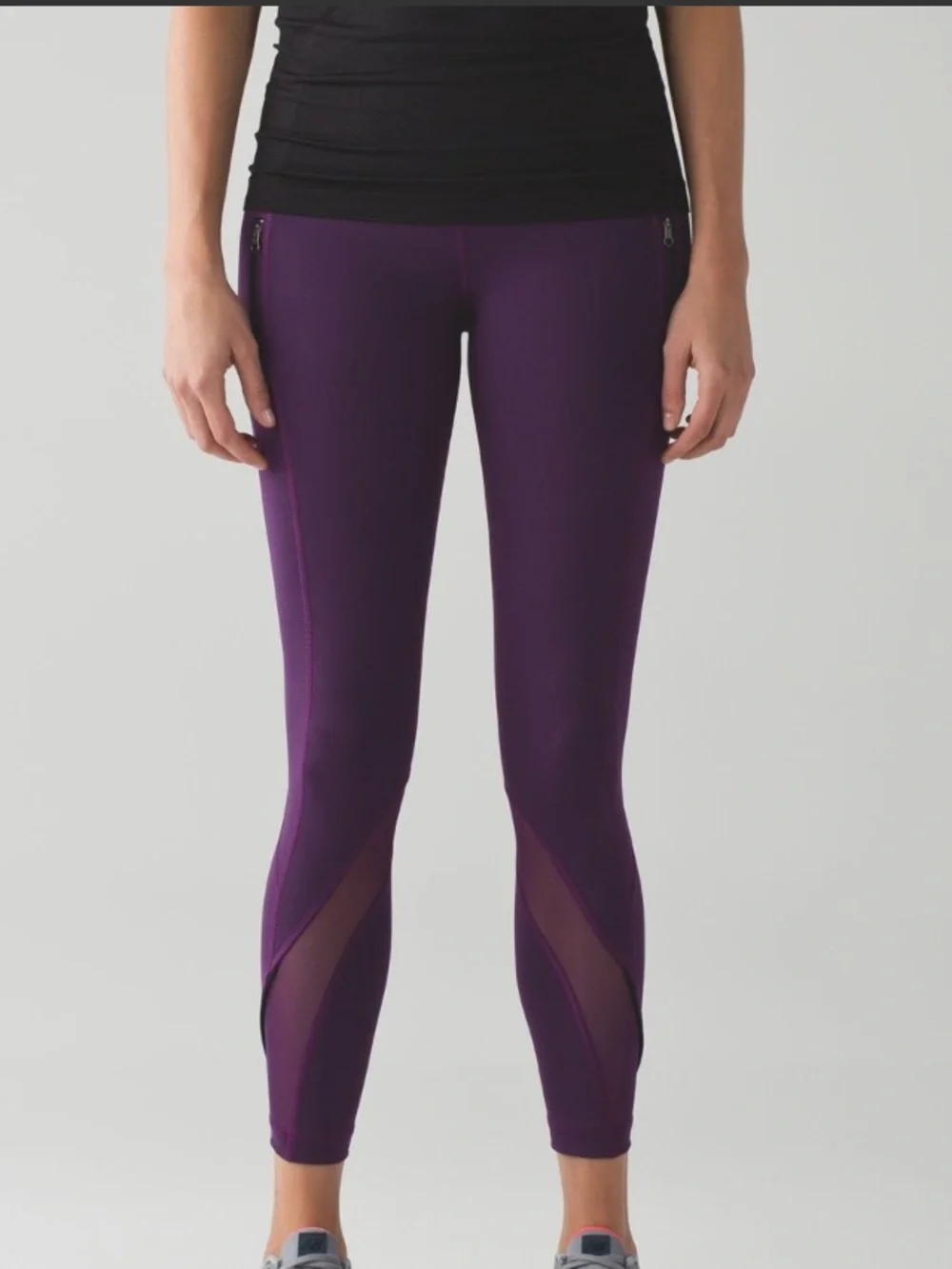Lululemon Inspire Tight II Size 8 Darkest Magenta - Picture 4 of 9